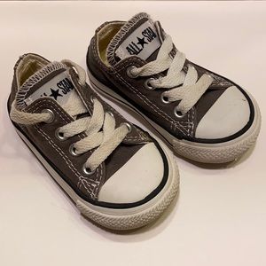Grey toddler Converse All Stars size 4